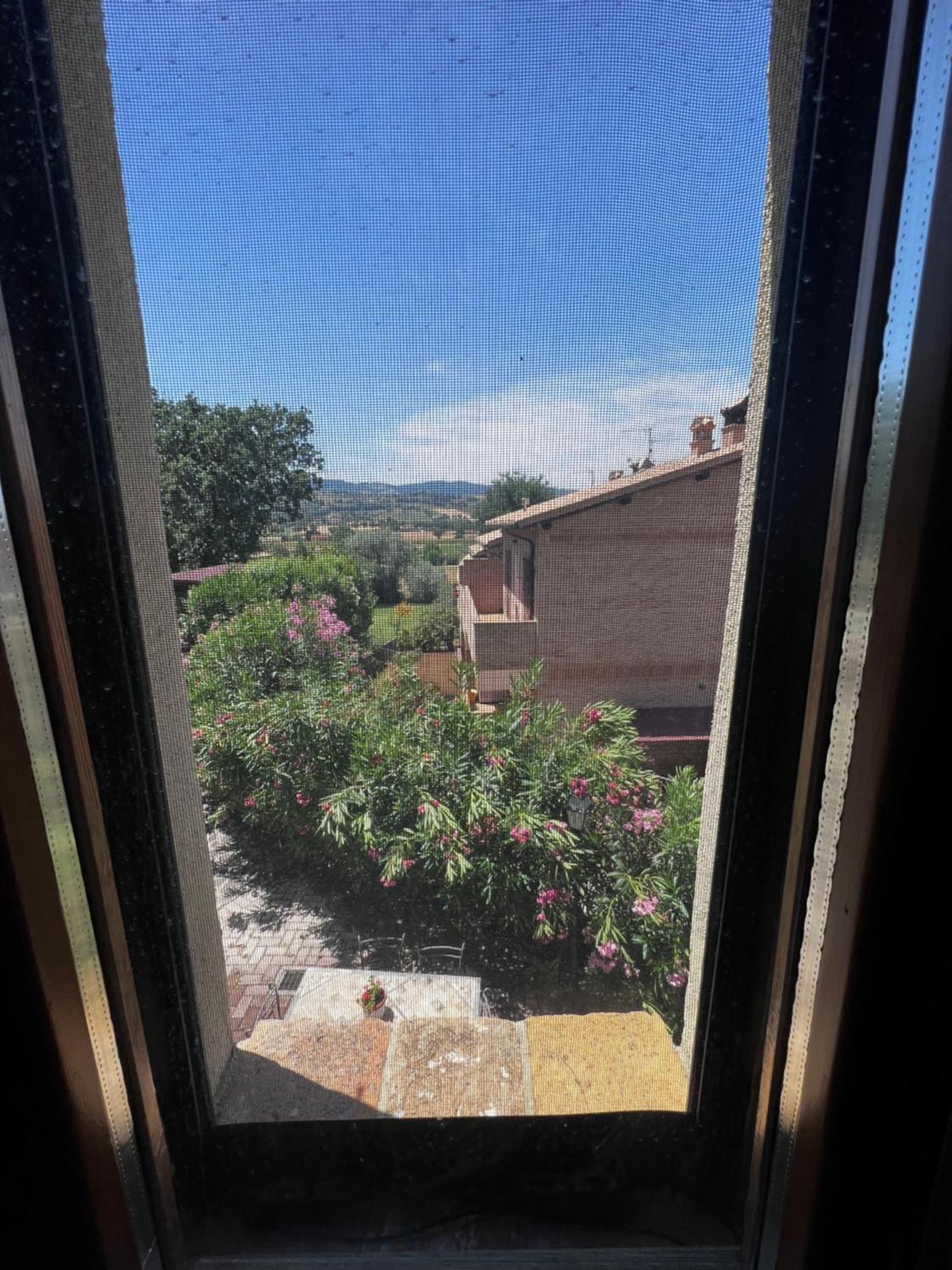 Lucky Garden Bed and Breakfast Bevagna Exterior foto