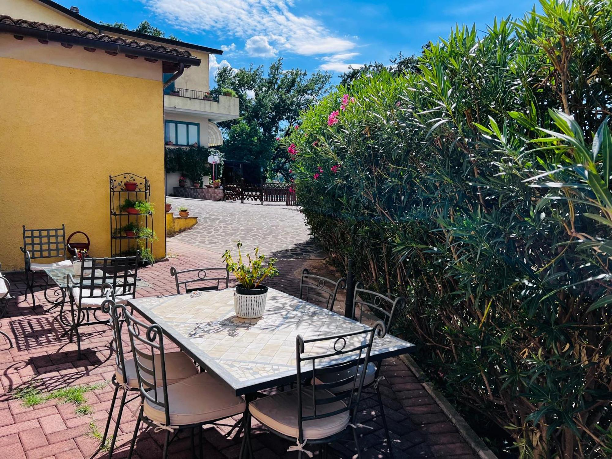 Lucky Garden Bed and Breakfast Bevagna Exterior foto